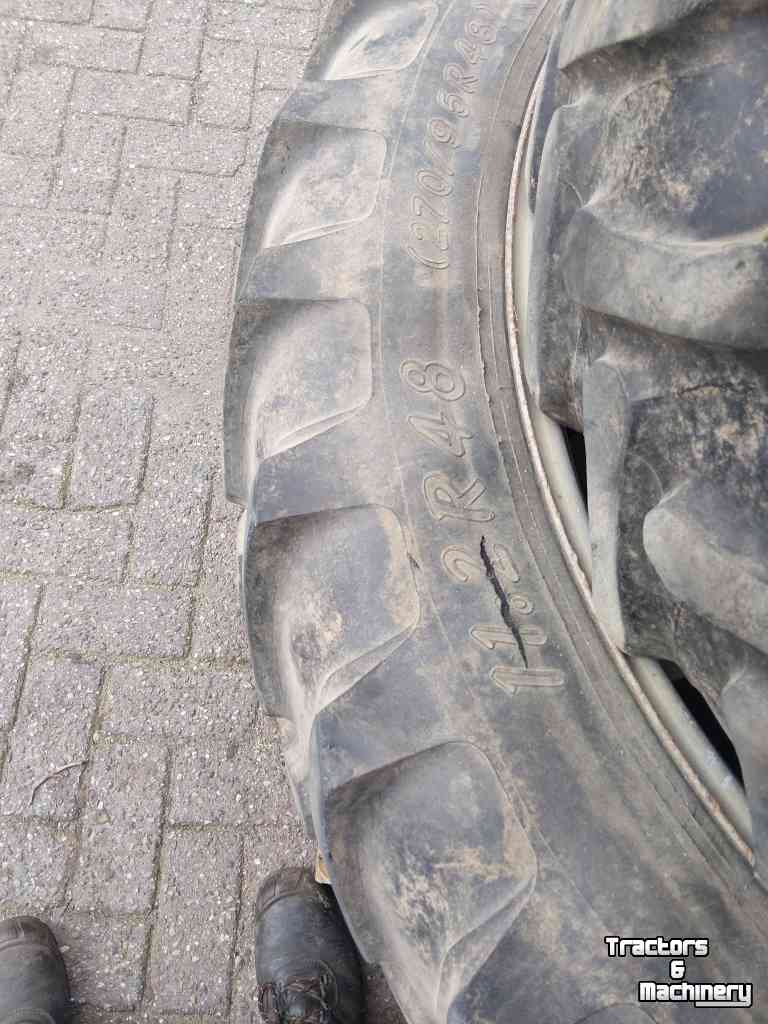 Wielen, Banden, Velgen & Afstandsringen Massey Ferguson Cultuur wielen 270/95 R48 270/95 R32