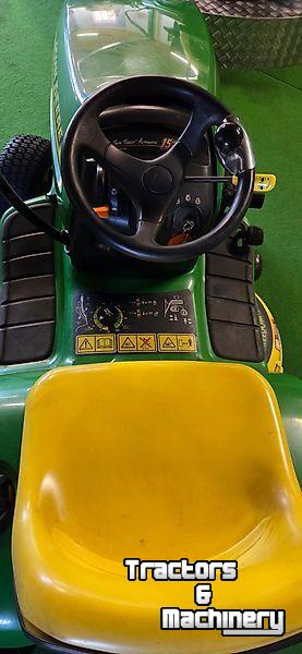 Zitmaaier John Deere LT155