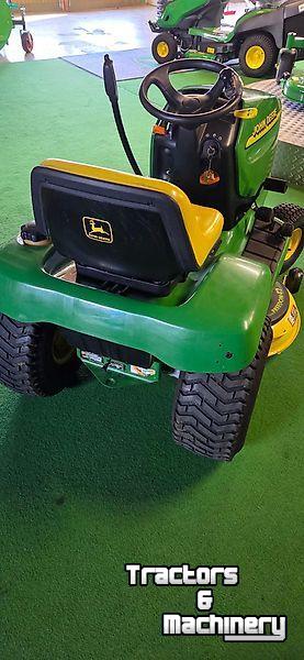 Zitmaaier John Deere LT155