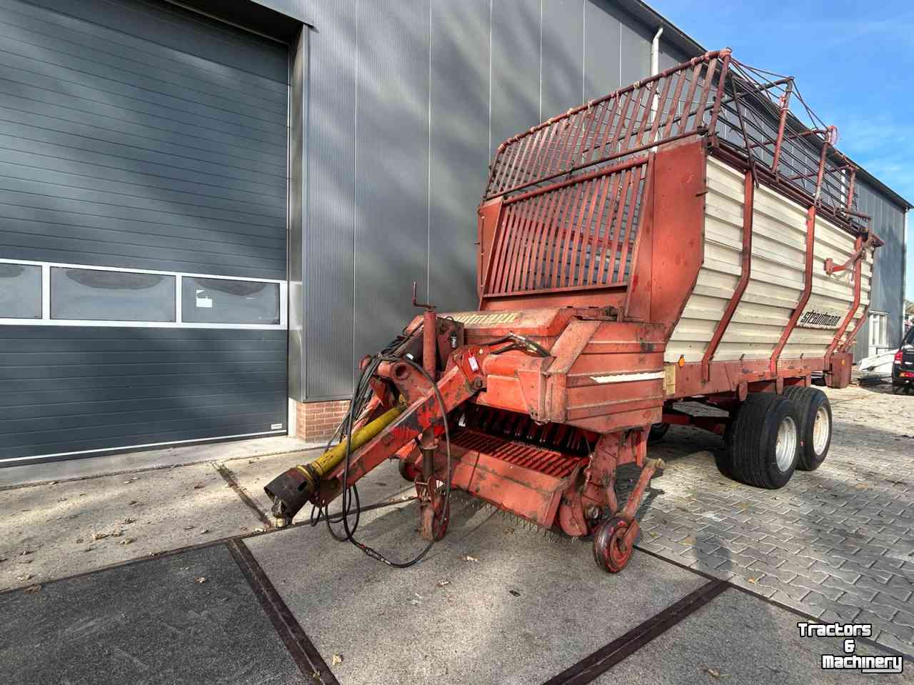 Opraapwagen Strautmann LBF261   Klein, maar nog heel fijn!