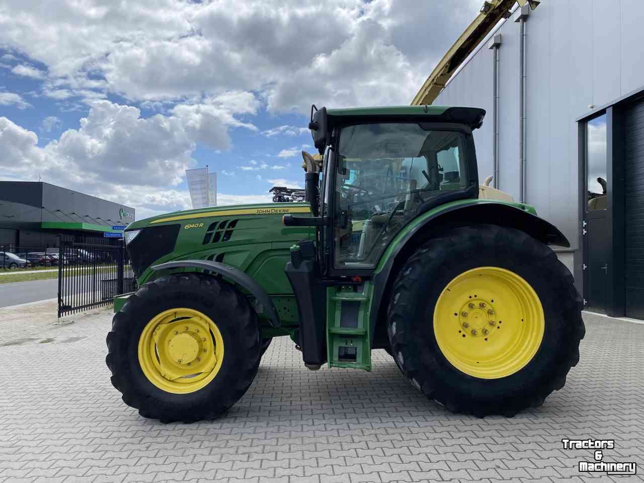 Tractor / Trekker John Deere 6140R