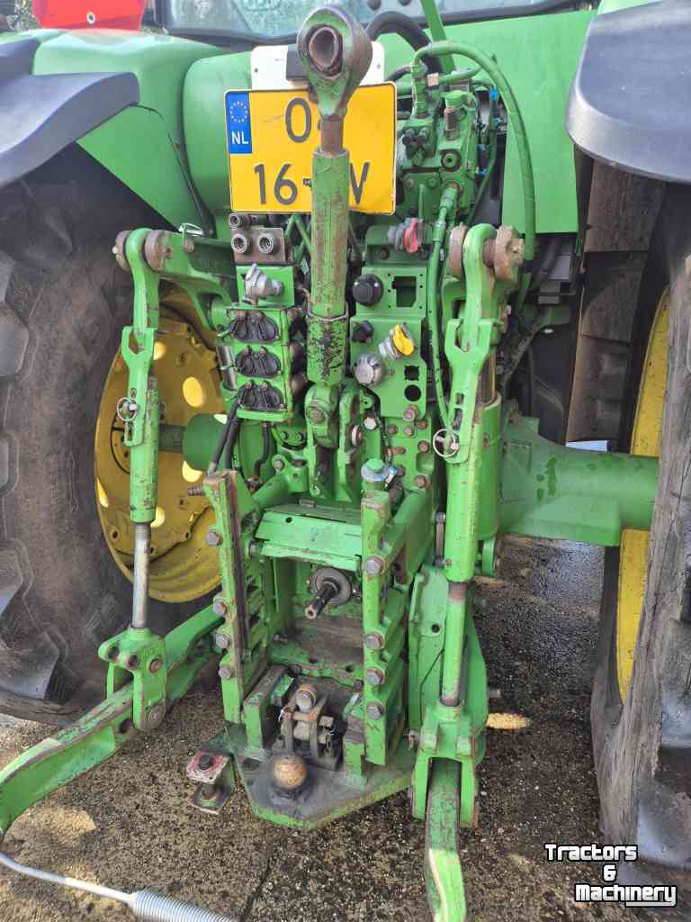 Tractor / Trekker John Deere 7920 met fronthef+pto
