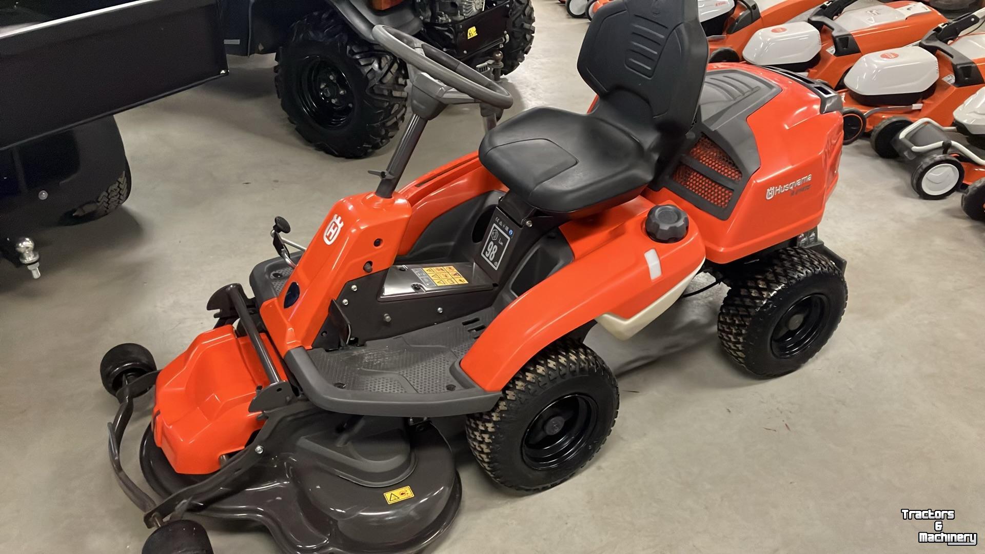 Zitmaaier Husqvarna R214