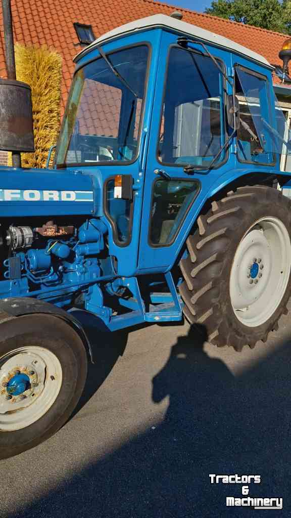 Traktoren Ford 4610 2WD Tractor