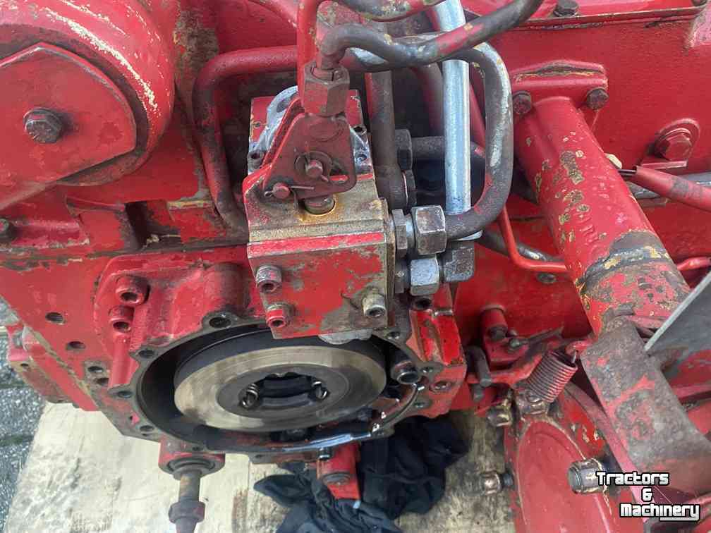 Gebruikte onderdelen van tractoren International versnellingsbak van een 644