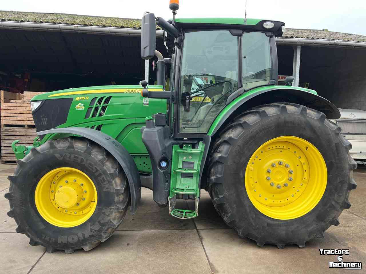 Tractor / Trekker John Deere 6215 R