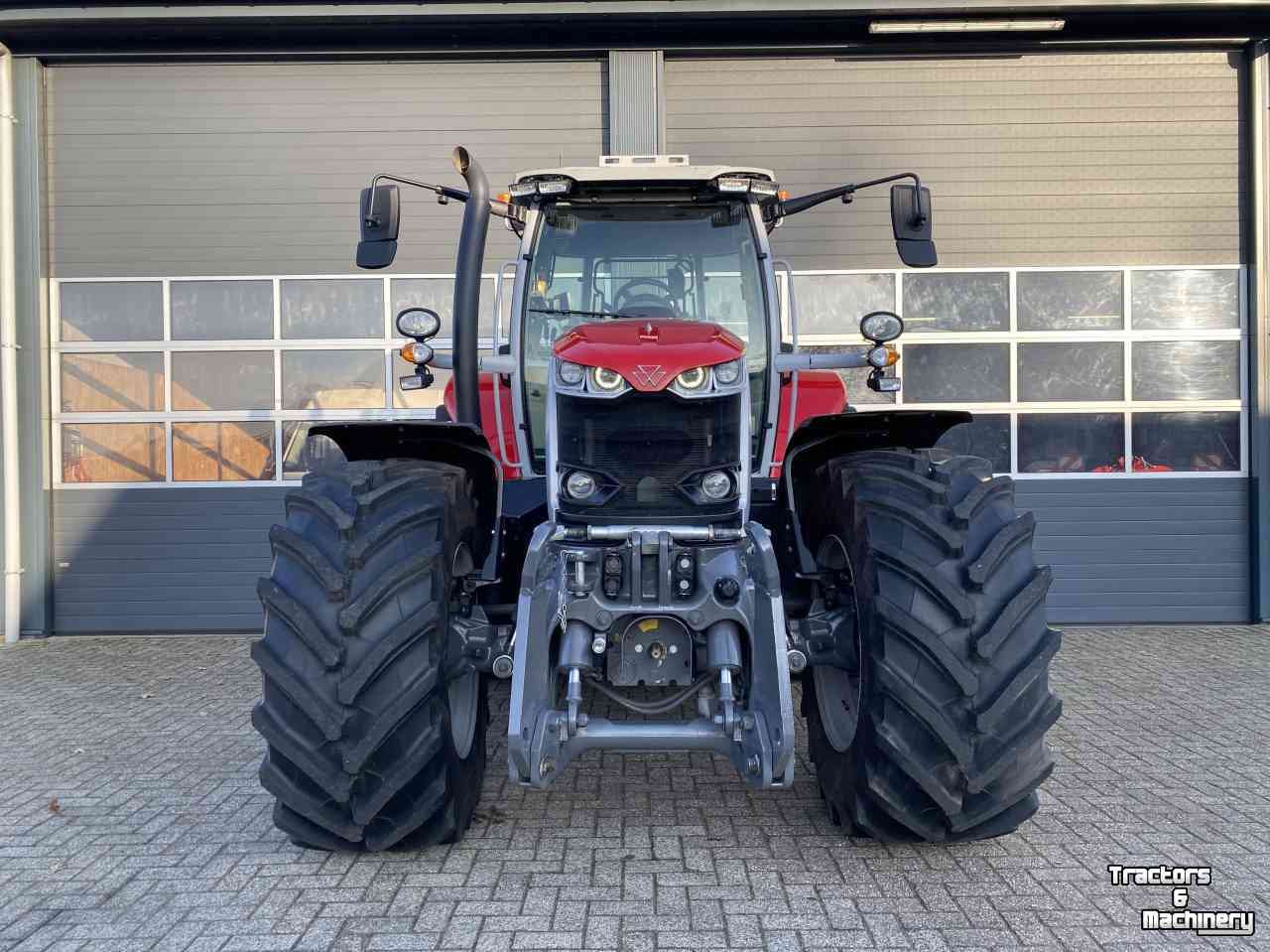 Tractor / Trekker Massey Ferguson 7s.210 DynaVT Efficient