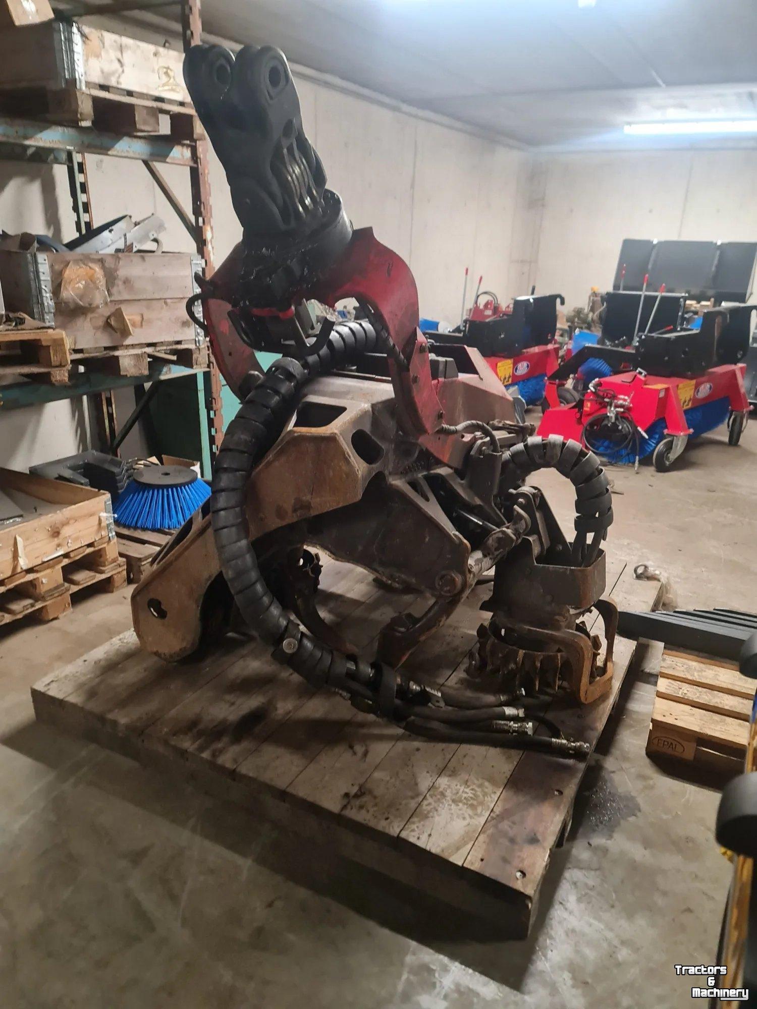Bomenknippers Komatsu C144 KOP