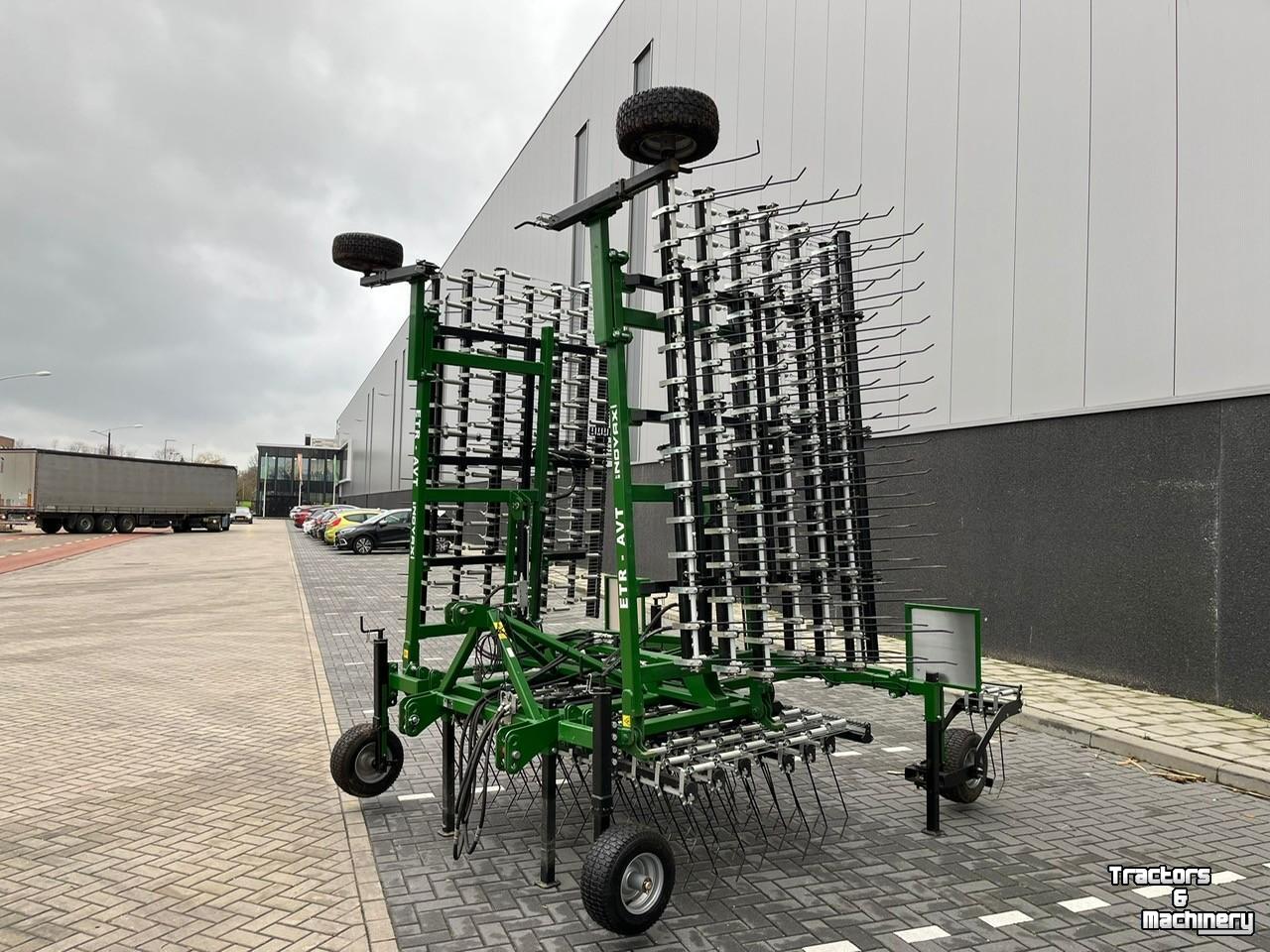 Schoffelmachine / Schoffelbalk Novaxi -Wiedeg 6.75m