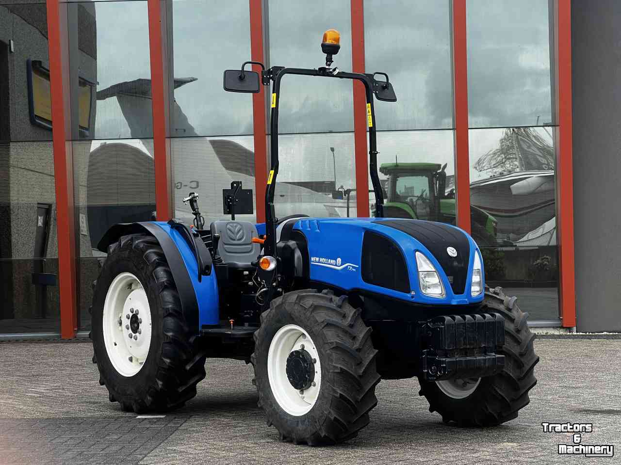 Traktoren New Holland T3.70LP 4wd  kruip Rops 636u