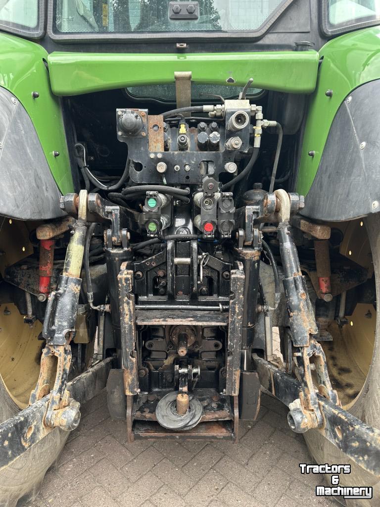 Tractor / Trekker Massey Ferguson 6480 T3-4 Dyna 6