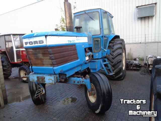 Traktoren Ford tw 30