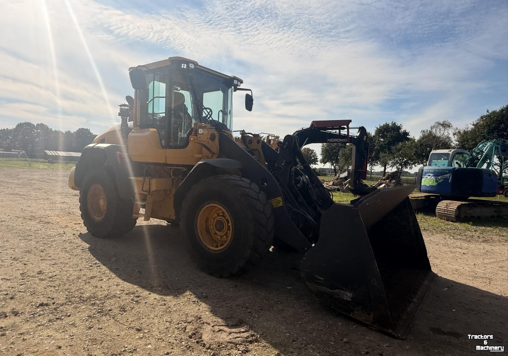 Shovel / Wiellader / Kniklader Volvo L60G
