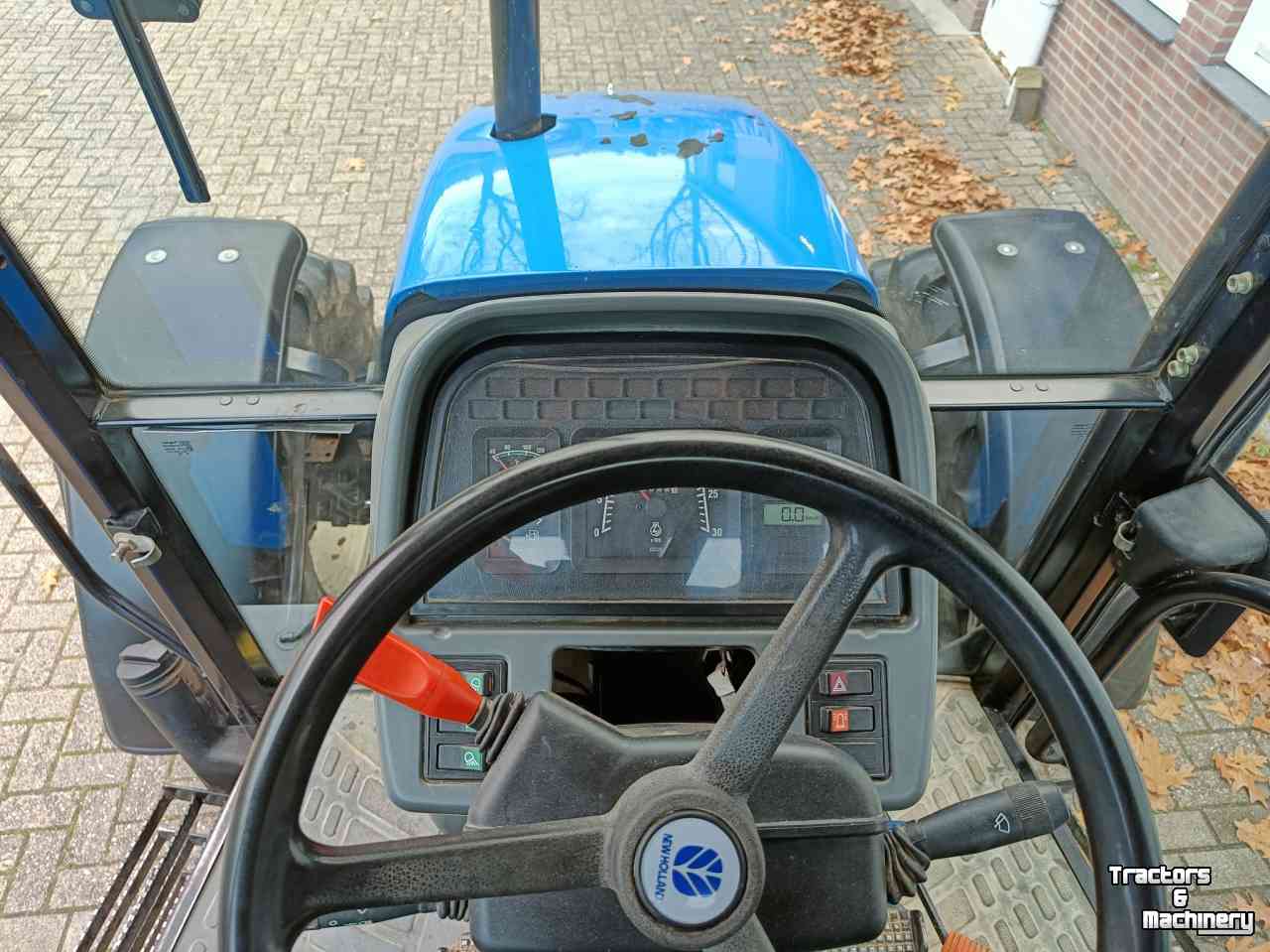 Traktoren New Holland TS100