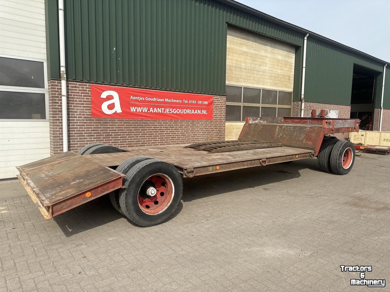 Oprijwagen AGM Dieplader