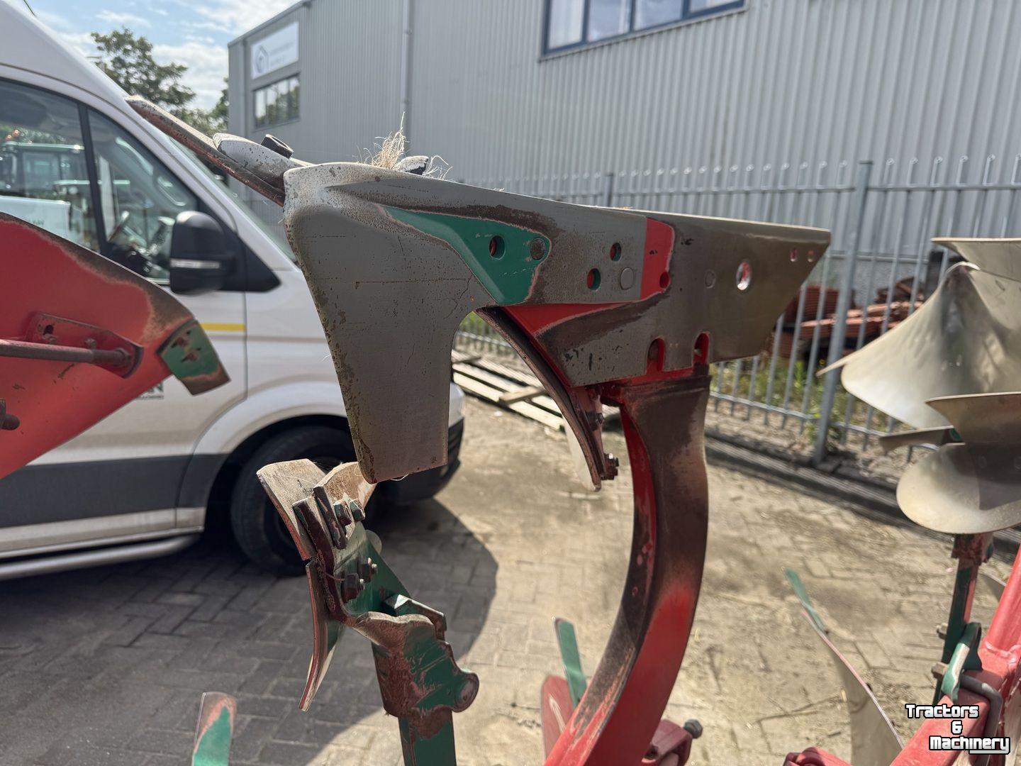 Ploegen Kverneland EG 100-300