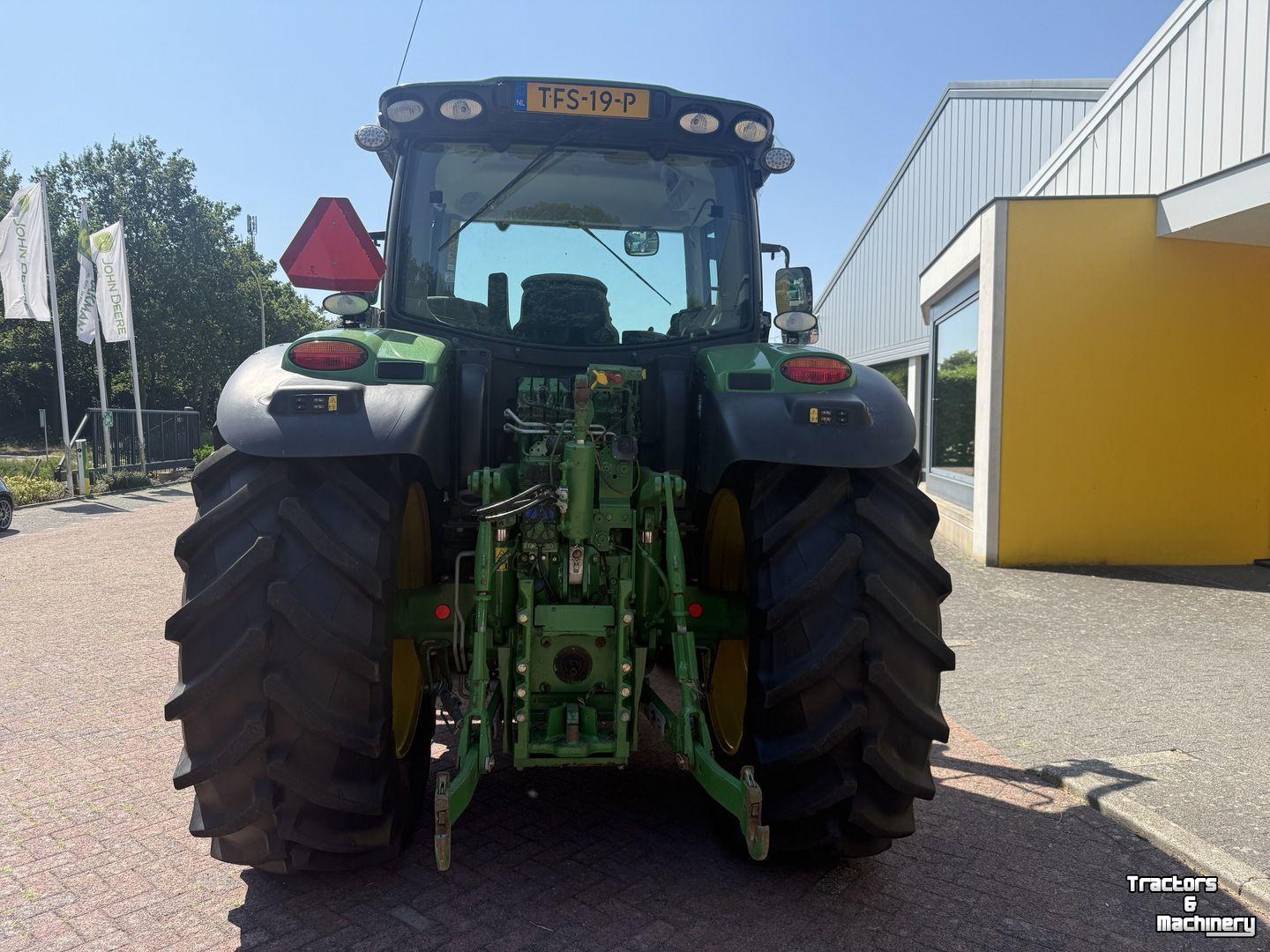Tractor / Trekker John Deere 6155R
