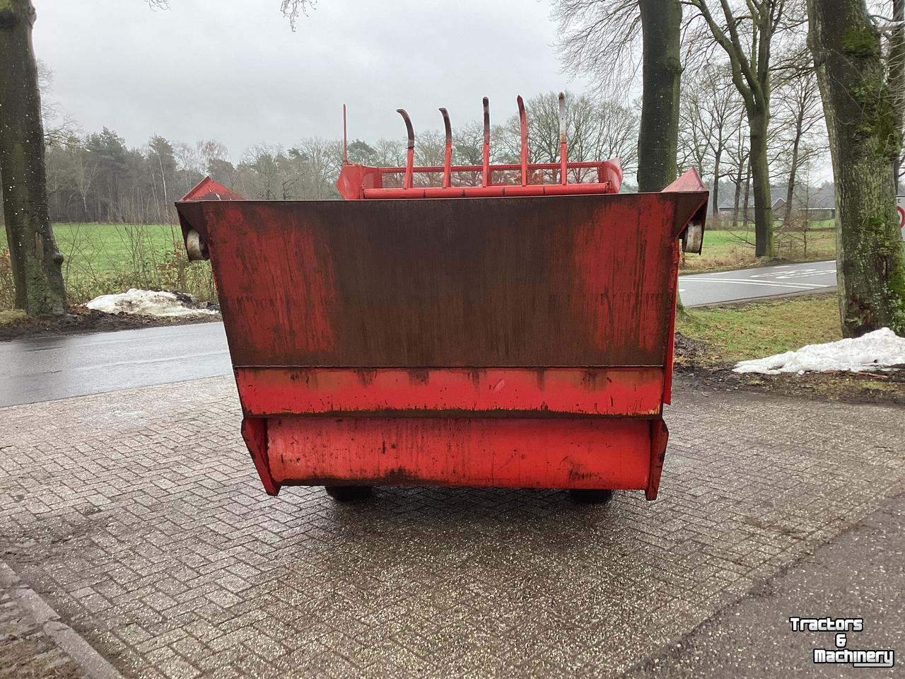 Blokkendoseerwagen Schuitemaker Amigo 30 S