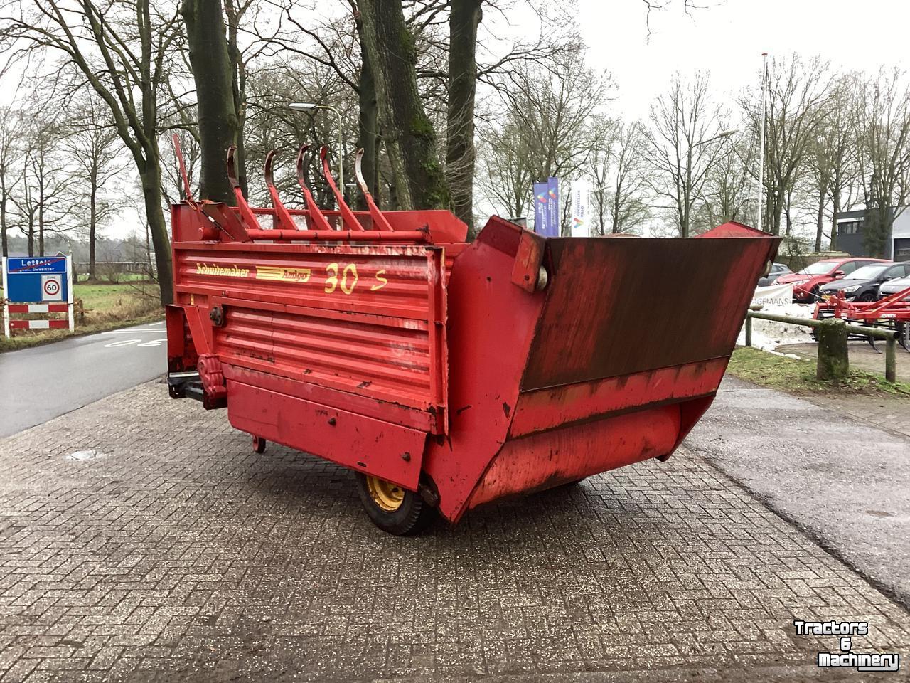 Blokkendoseerwagen Schuitemaker Amigo 30 S