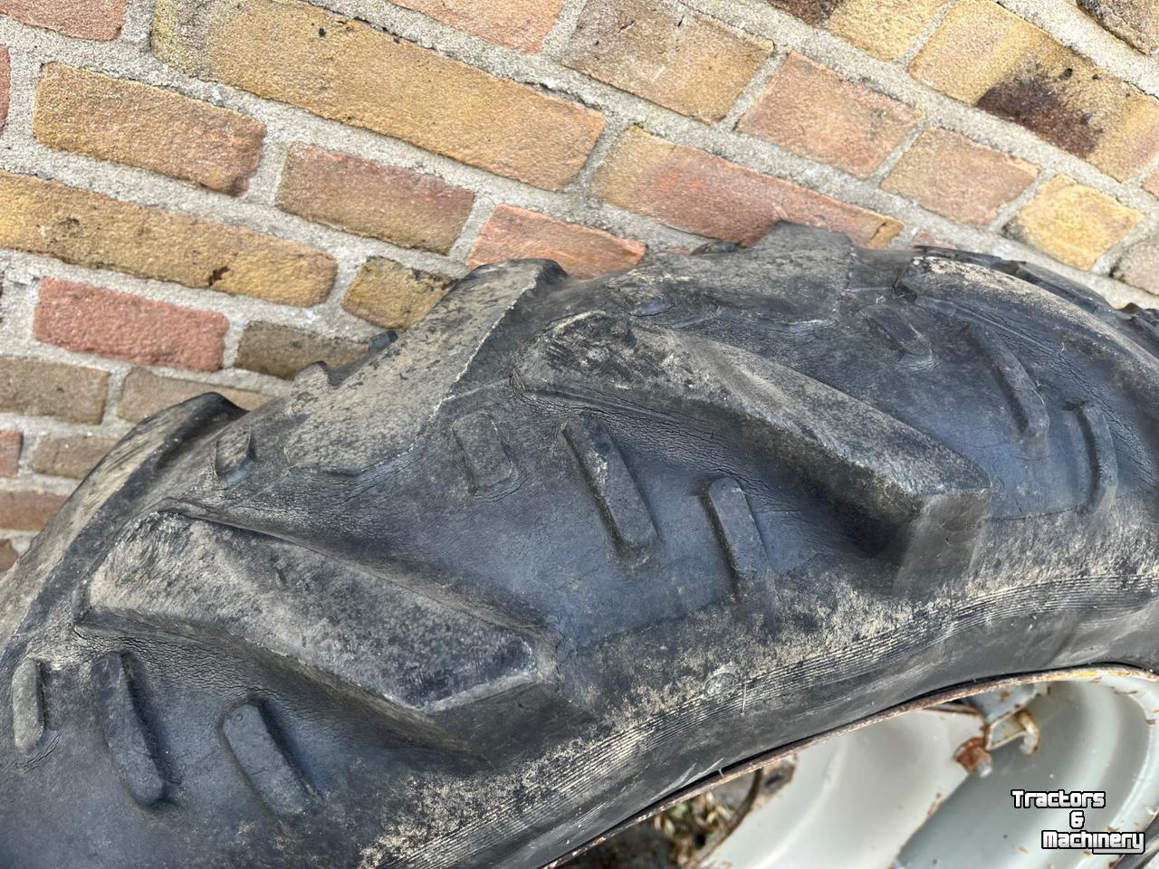 Wielen, Banden, Velgen & Afstandsringen Kleber 9.5R32 EN 12.4R46