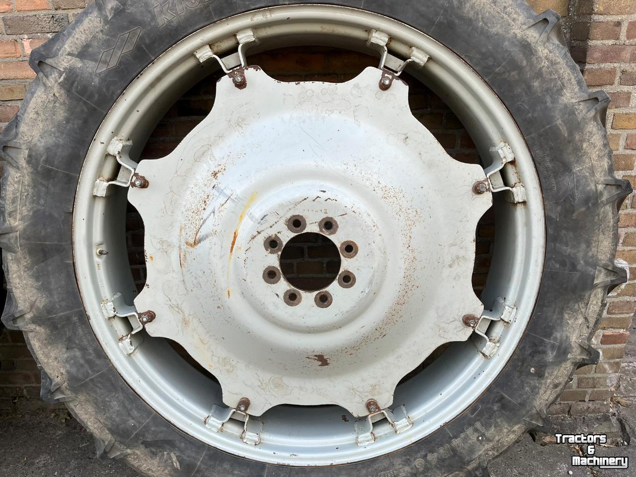 Wielen, Banden, Velgen & Afstandsringen Kleber 9.5R32 EN 12.4R46