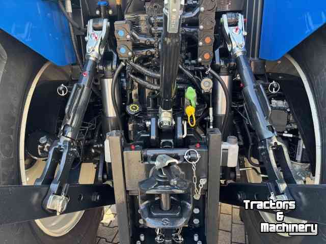 Tractor / Trekker New Holland T6.145 AC