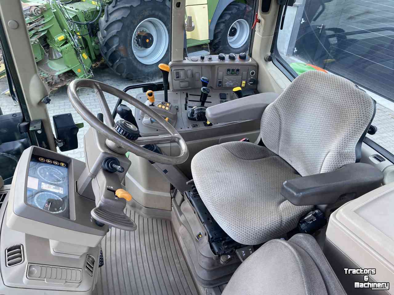Tractor / Trekker John Deere 6175M