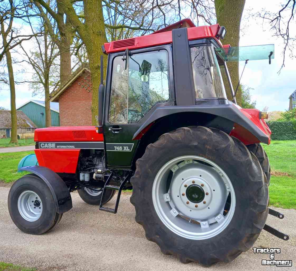 Traktoren Case-IH 745 xl