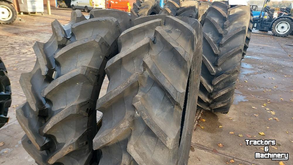 Wielen, Banden, Velgen & Afstandsringen Pirelli 480/70R30