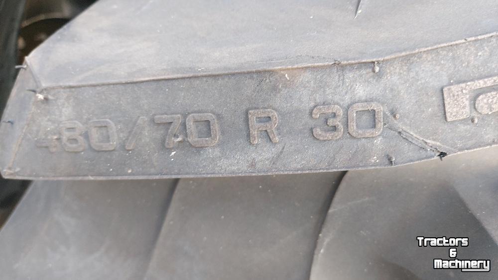Wielen, Banden, Velgen & Afstandsringen Pirelli 480/70R30