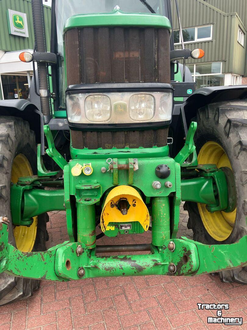 Tractor / Trekker John Deere 6830
