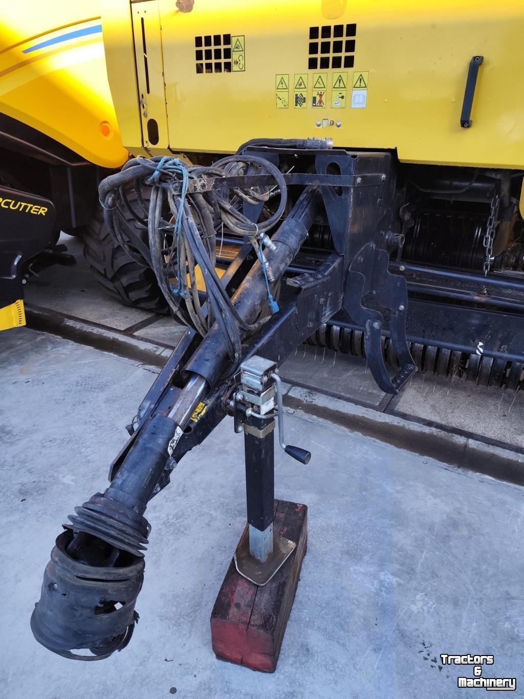 Persen / Balenpers / Pakkenpers New Holland BR 7070 Cropcutter