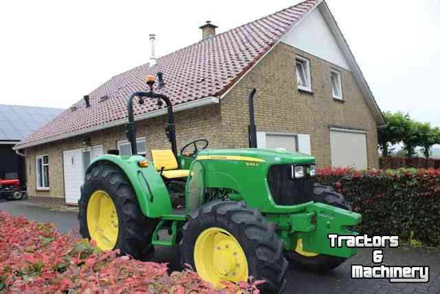 Tractor / Trekker John Deere 5065E 4WD