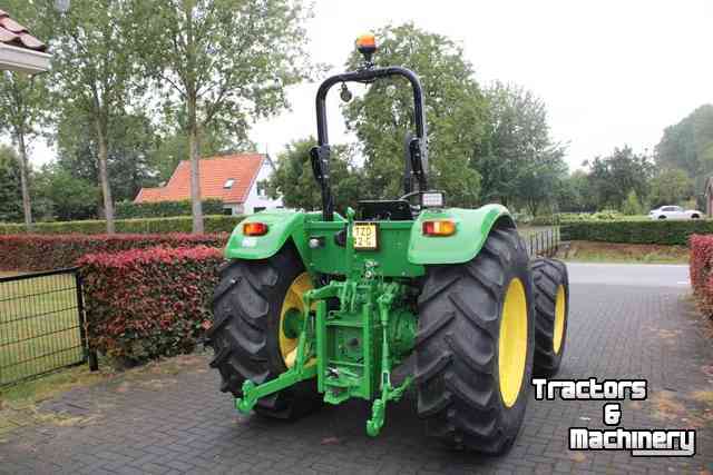 Tractor / Trekker John Deere 5065E 4WD