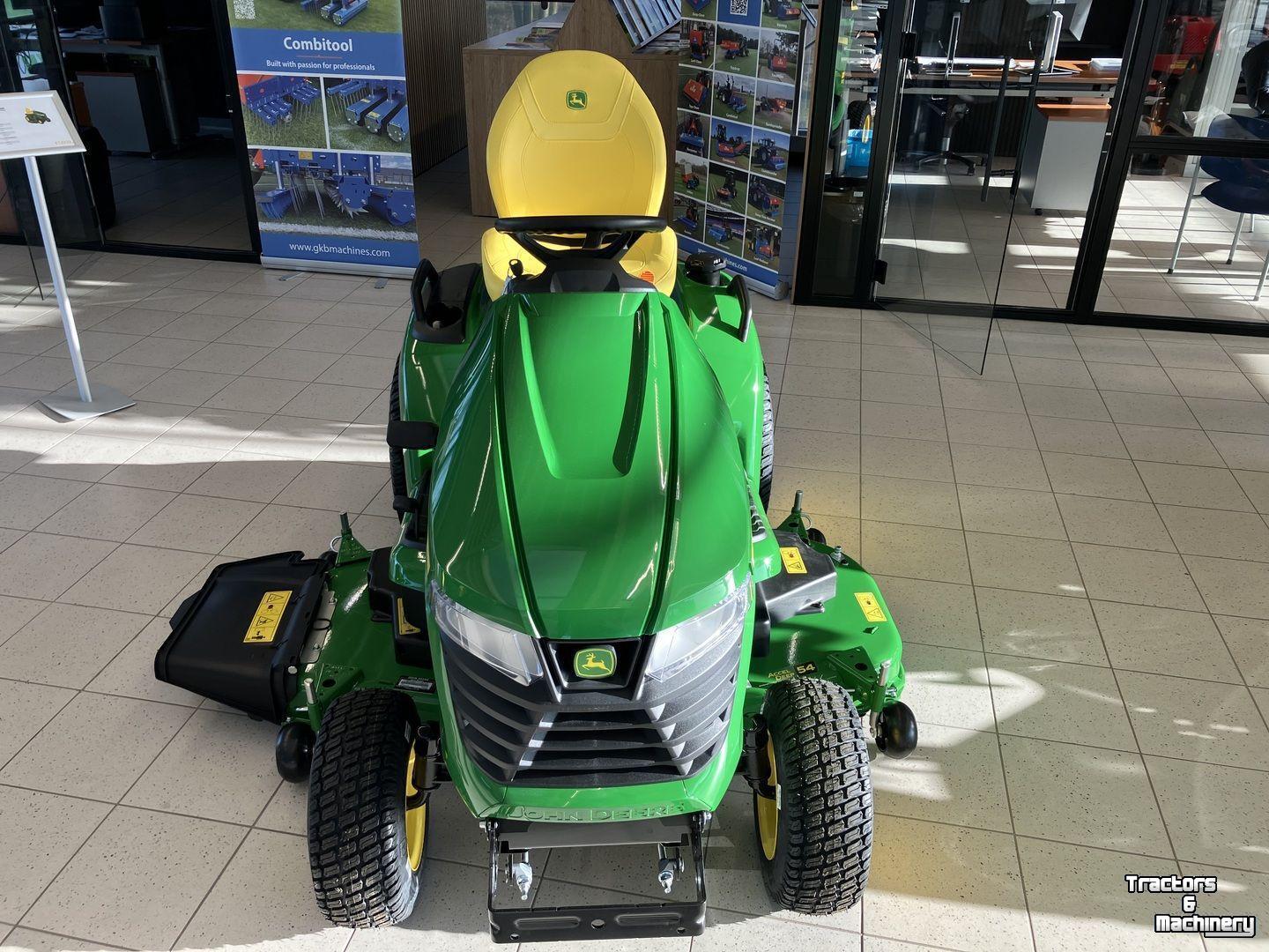 Zitmaaier John Deere X590