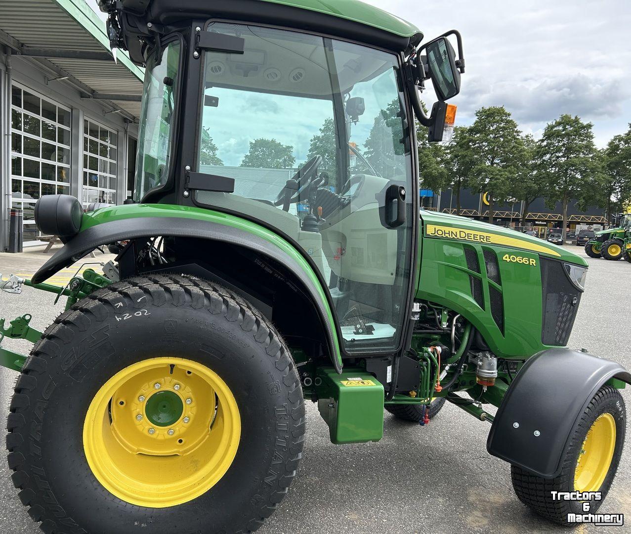 Smalspoor tractor John Deere 4066R