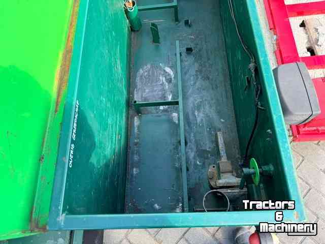 Front-bumper  Frontschuif met opberbox
