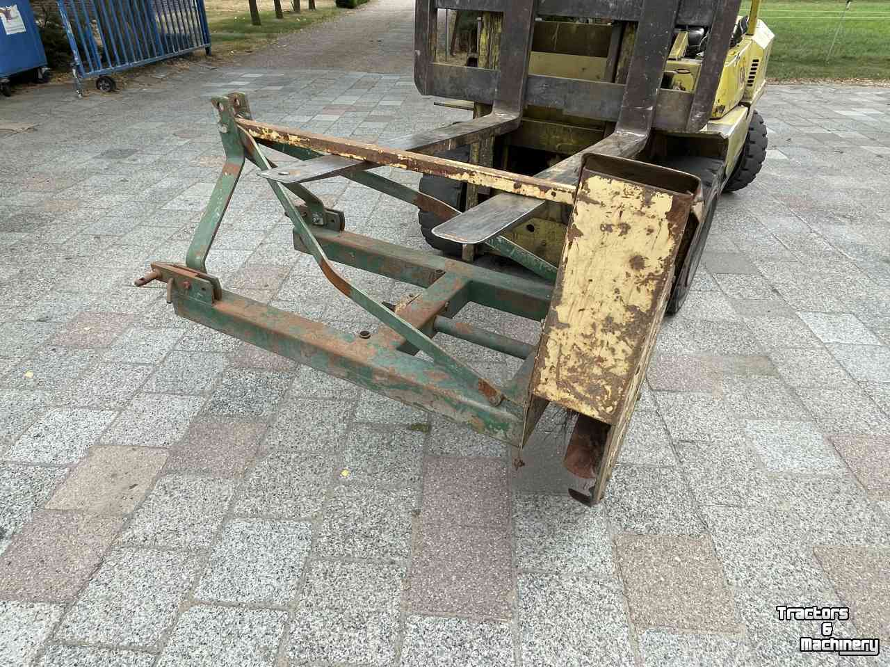 Greppelfrees  Greppelfrees kuilafdekfrees