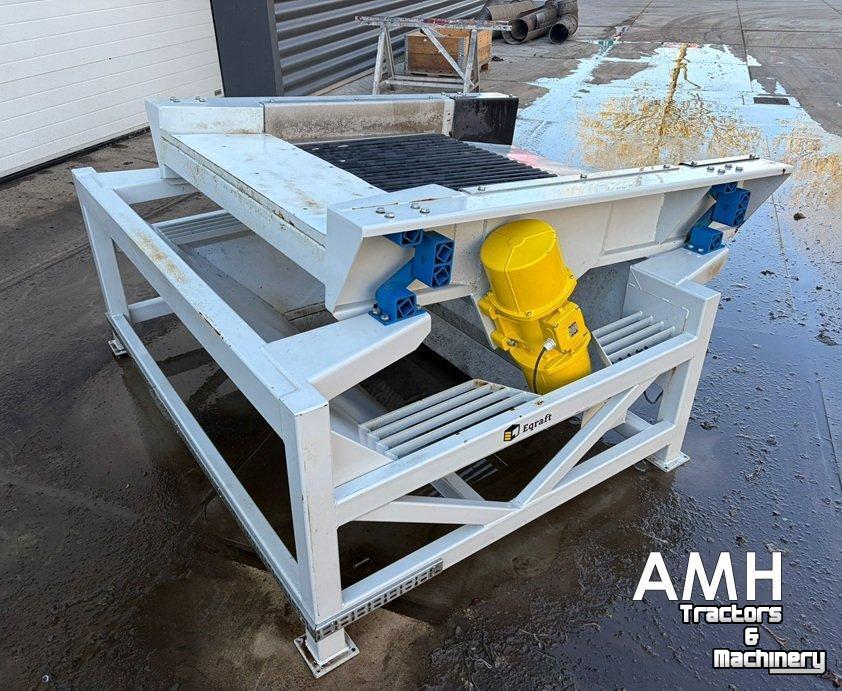 Sorteermachine Eqraft TZ1250  Tril voorsorteerder afstaarter, Vibrating pre-grader with topper, Vibrations-Vorsortierer mit Entstieler