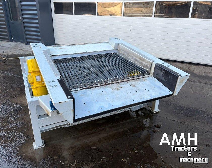 Sorteermachine Eqraft TZ1250  Tril voorsorteerder afstaarter, Vibrating pre-grader with topper, Vibrations-Vorsortierer mit Entstieler