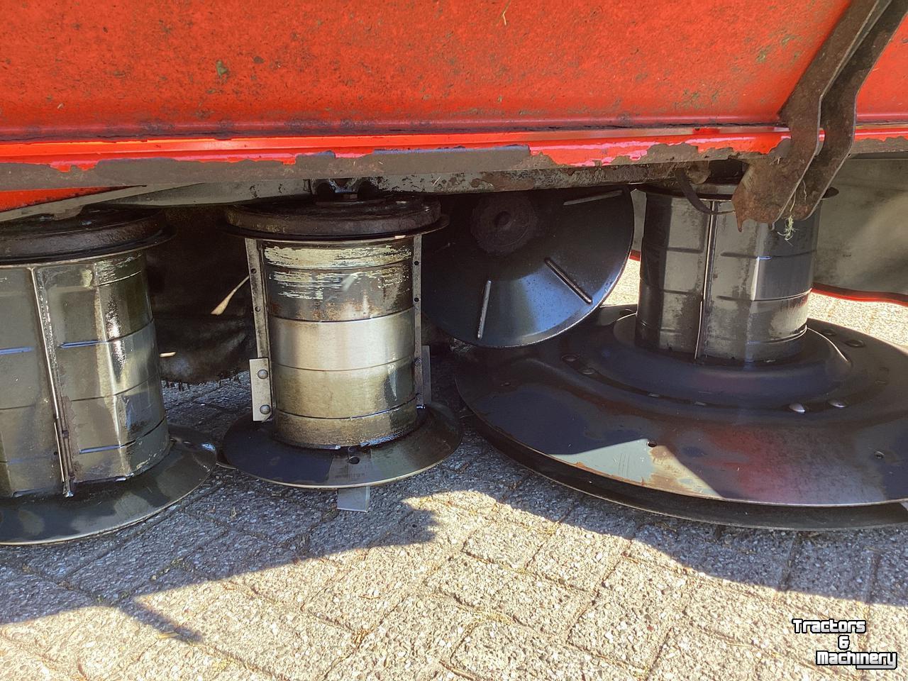 Maaier Kuhn Pz 300 F