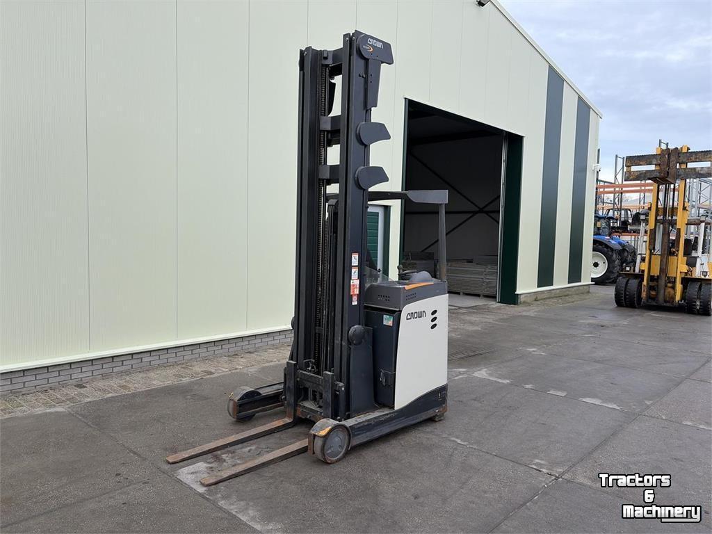 Reach-truck  Heftruck ESR 5240-14 Reachtruck