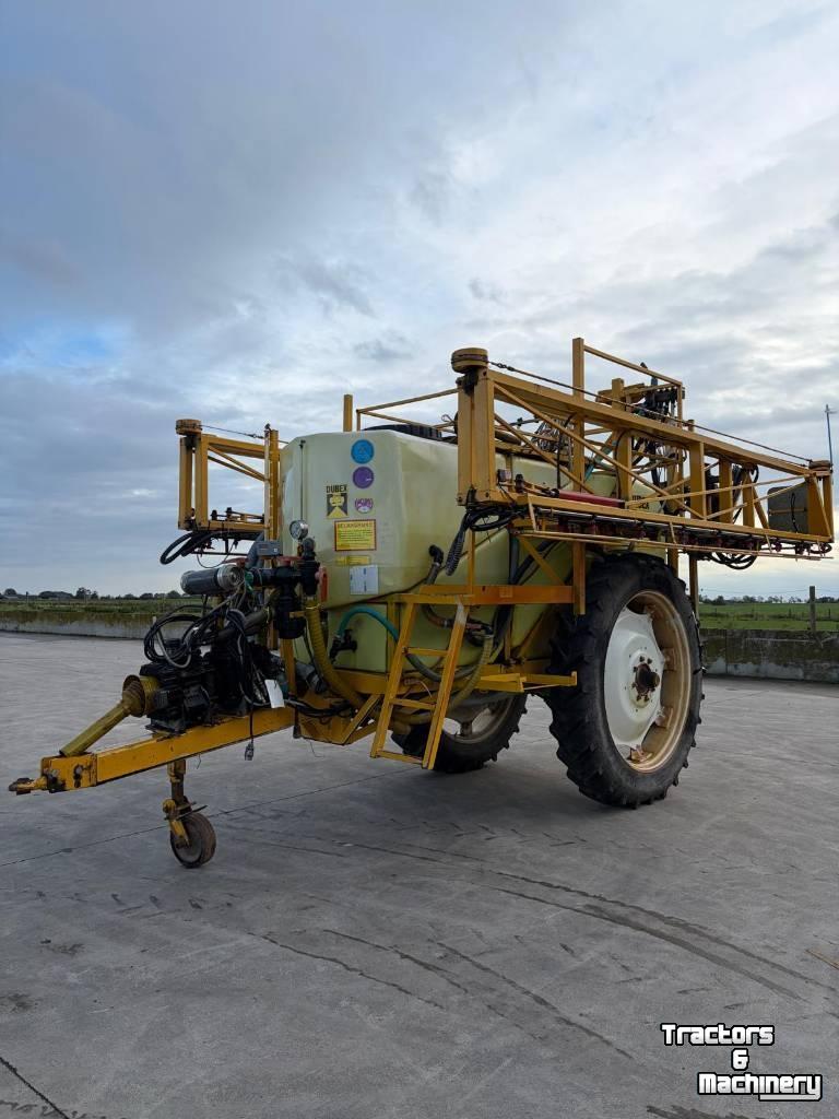 Veldspuit Dubex GETR Sproeimachine