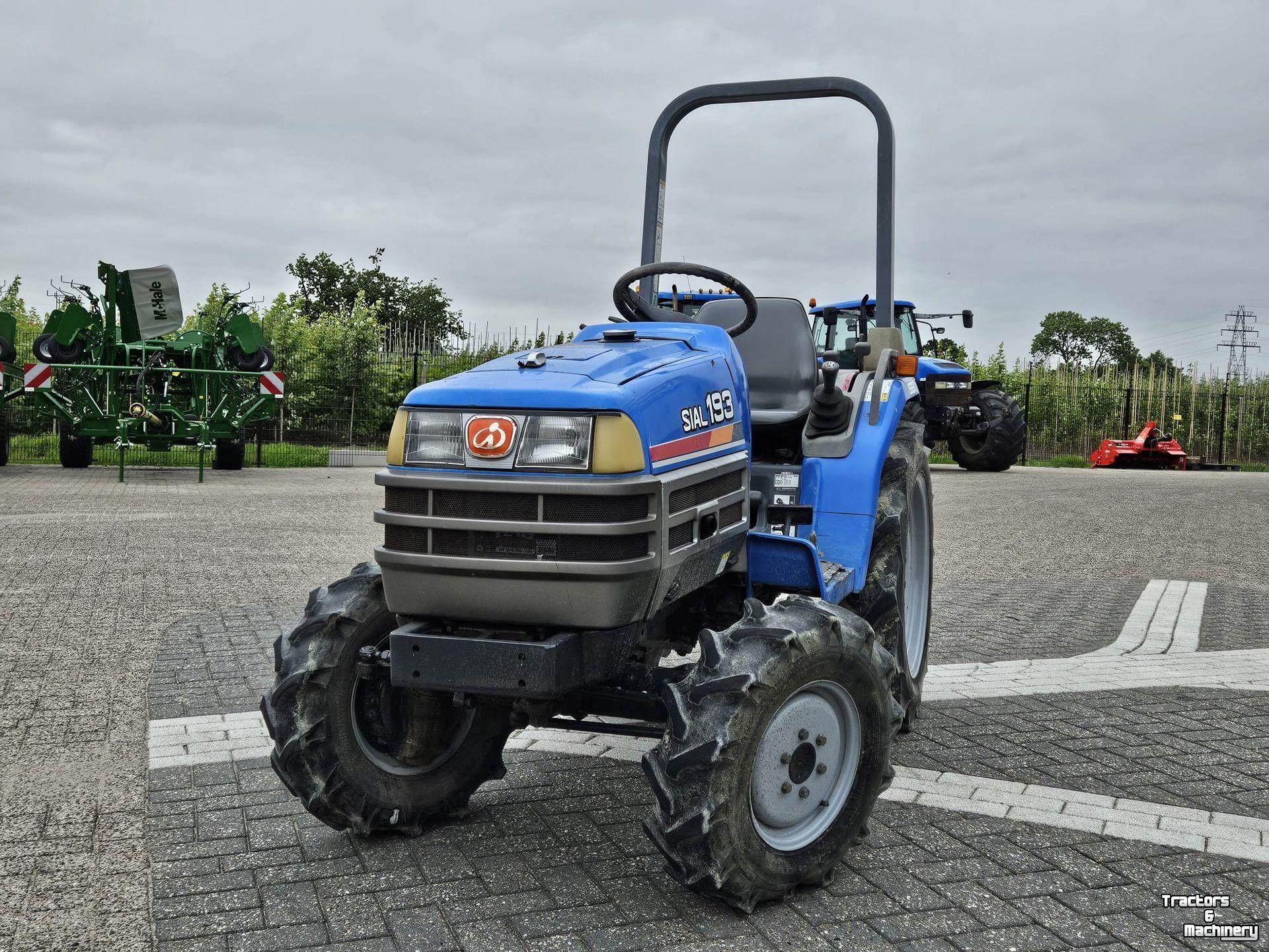 Smalspoor tractor Iseki SIAL 1932306+548/456+ compact tractor
