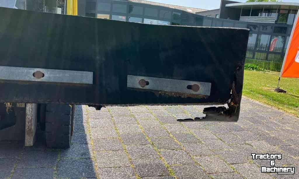 Sneeuwruim werktuigen  Rubberschuif met euro & lepelinsteek
