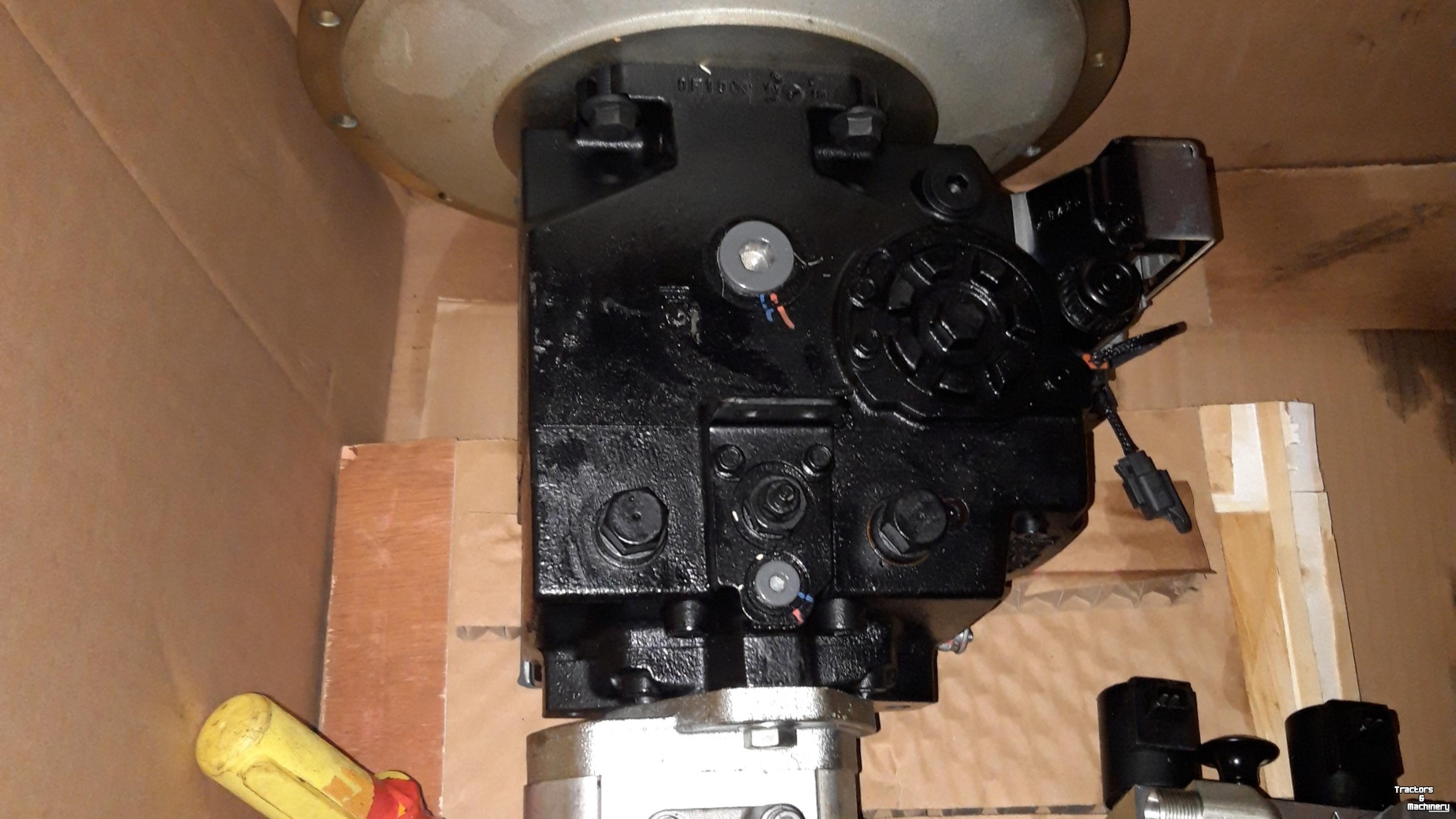 Shovel / Wiellader / Kniklader Kramer LOSSE DELEN  8105 SHOVEL