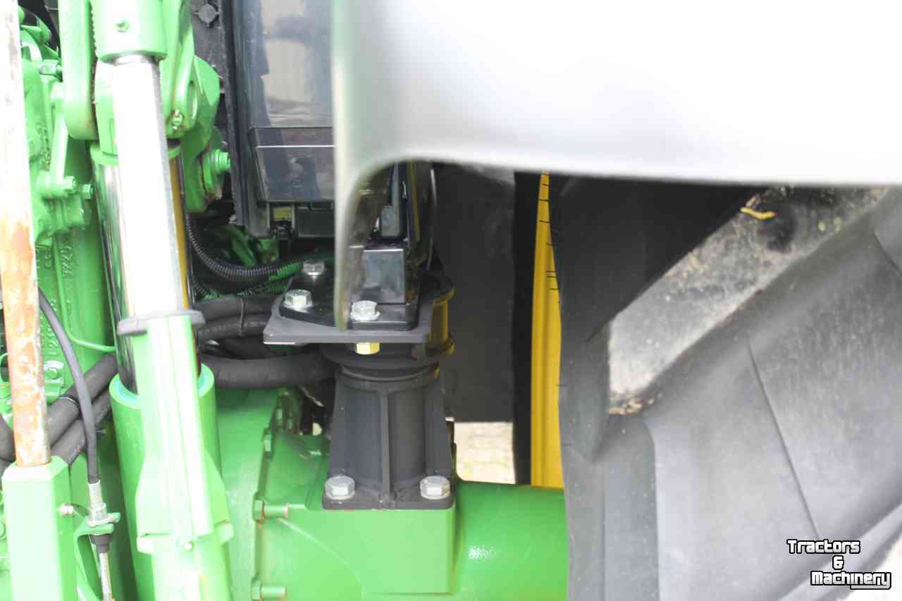 Traktoren John Deere 6120M 623R voorlader