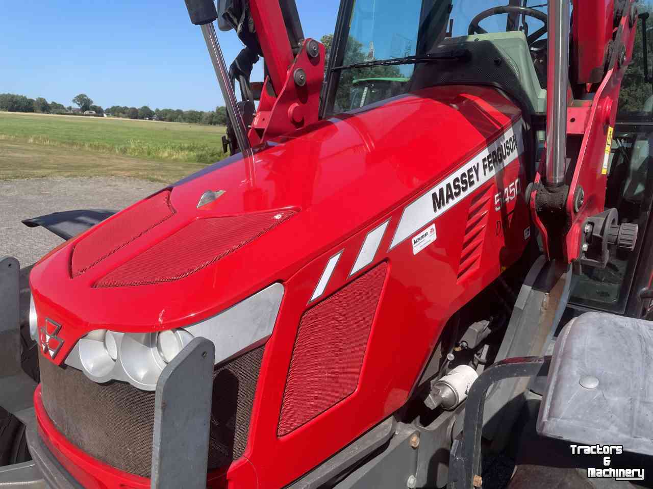 Tractor / Trekker Massey Ferguson 5650 DYNA4 AIRCO TRIMA FRONTLDR.