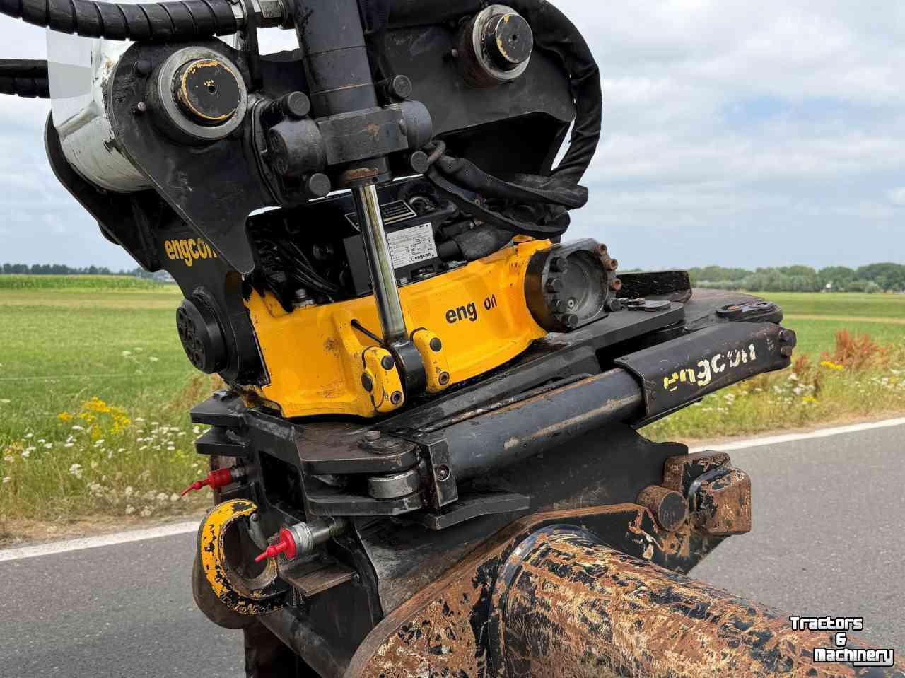 Bandenkraan / Graafmachine op wielen Caterpillar Cat M314F - Engcon + bakkenwagen Mobiele graafmachine Midejo
