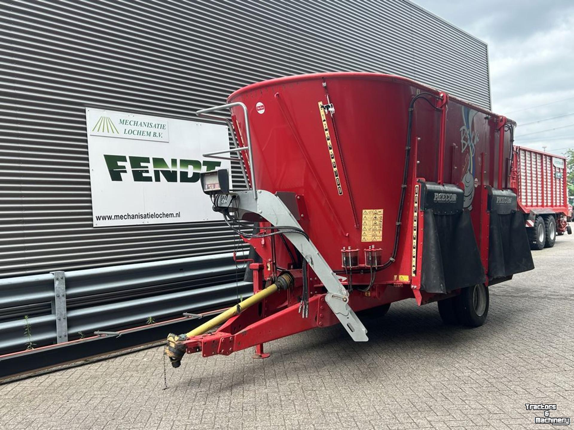 Voermengwagen Vertikaal Peecon VMW220